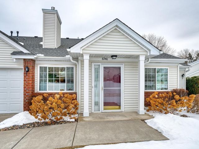 8746 Baxter Way, Inver Grove Heights, MN 55076