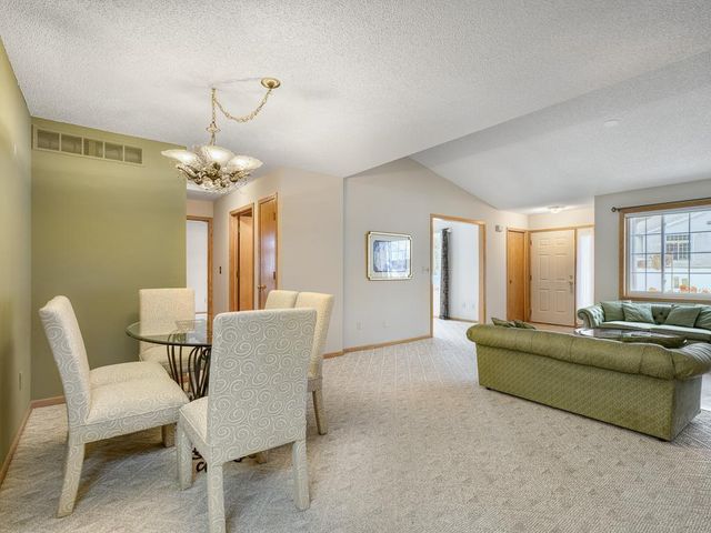 8746 Baxter Way, Inver Grove Heights, MN 55076