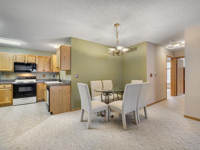 8746 Baxter Way, Inver Grove Heights, MN 55076