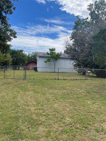 712 W Jefferson Street, Tecumseh, OK 74873