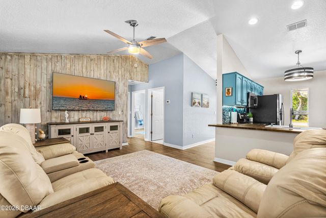 816 S Myrtle Avenue, New Smyrna Beach, FL 32168