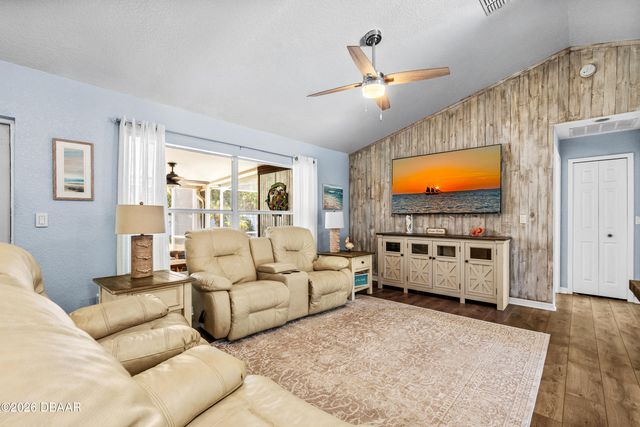 816 S Myrtle Avenue, New Smyrna Beach, FL 32168