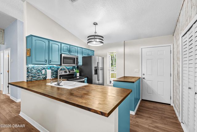 816 S Myrtle Avenue, New Smyrna Beach, FL 32168