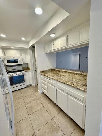 1150 E Palm Canyon Drive 60, Palm Springs, CA 92264