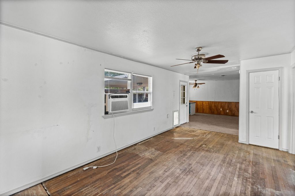 756 Thomas Avenue, Hurst, TX 76053 — photo 3