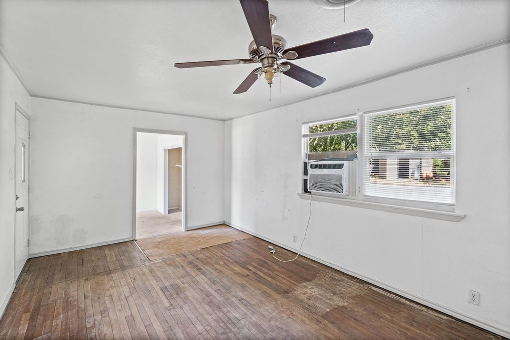 756 Thomas Avenue, Hurst, TX 76053 — photo 4