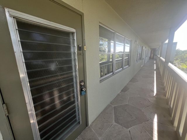 4023 Berkshire B 4023, Deerfield Beach, FL 33442