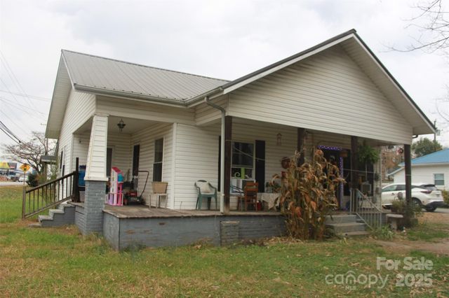 122 Dillashaw Drive, Forest City, NC 28043