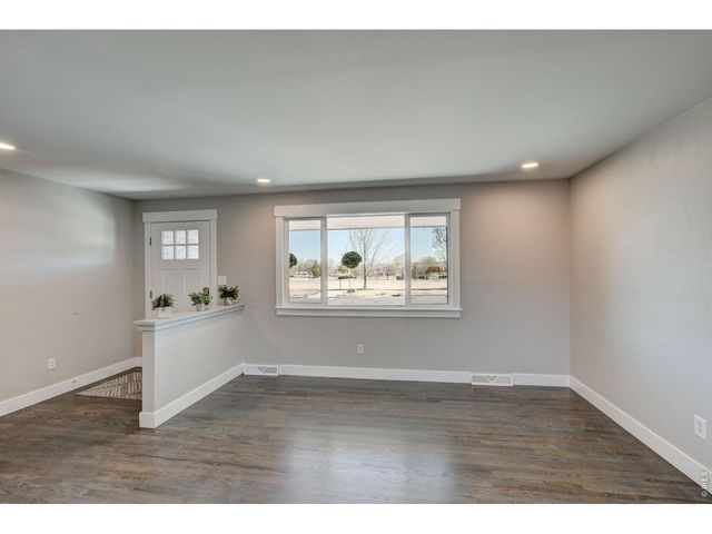 101 S Roosevelt Ave, Louisville, CO 80027