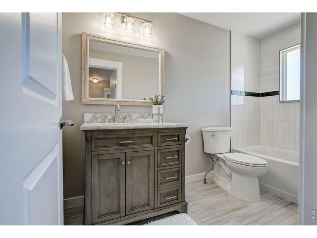 101 S Roosevelt Ave, Louisville, CO 80027