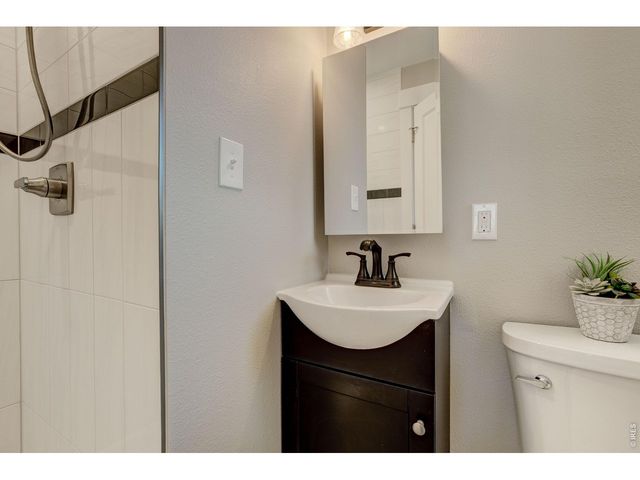 101 S Roosevelt Ave, Louisville, CO 80027