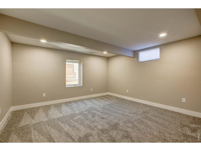 101 S Roosevelt Ave, Louisville, CO 80027