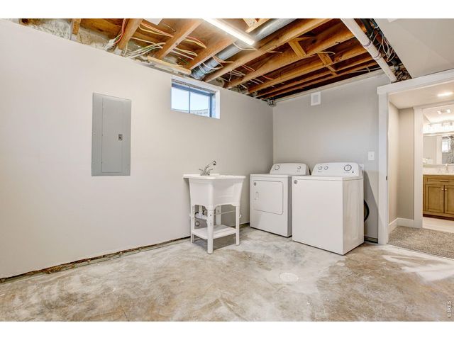 101 S Roosevelt Ave, Louisville, CO 80027