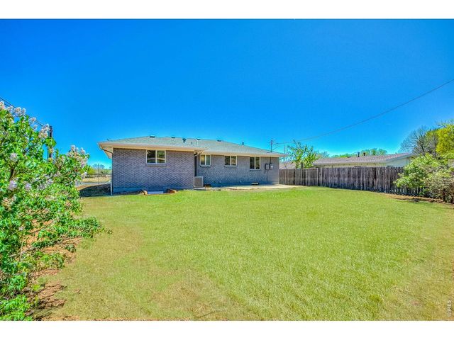 101 S Roosevelt Ave, Louisville, CO 80027