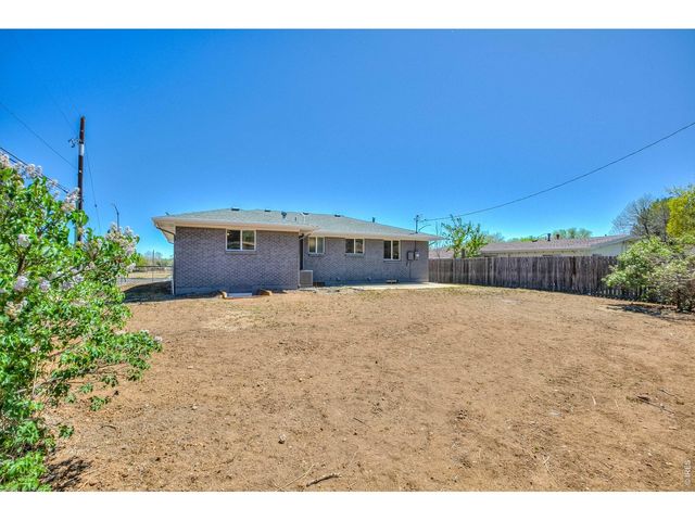 101 S Roosevelt Ave, Louisville, CO 80027