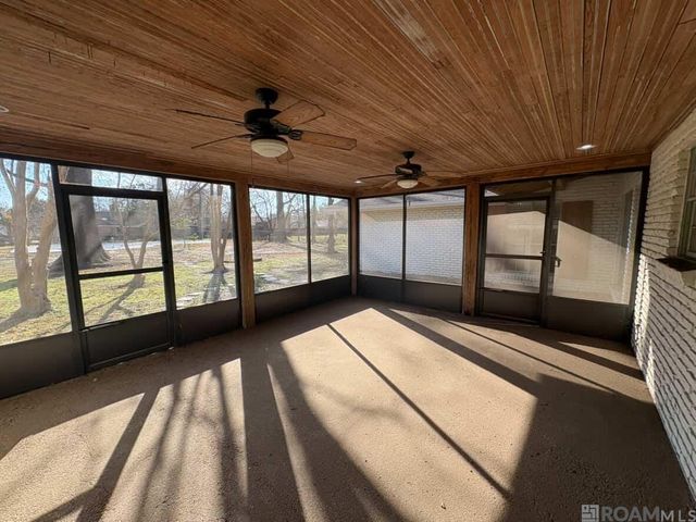 5722 Fennwood Dr, Zachary, LA 70791