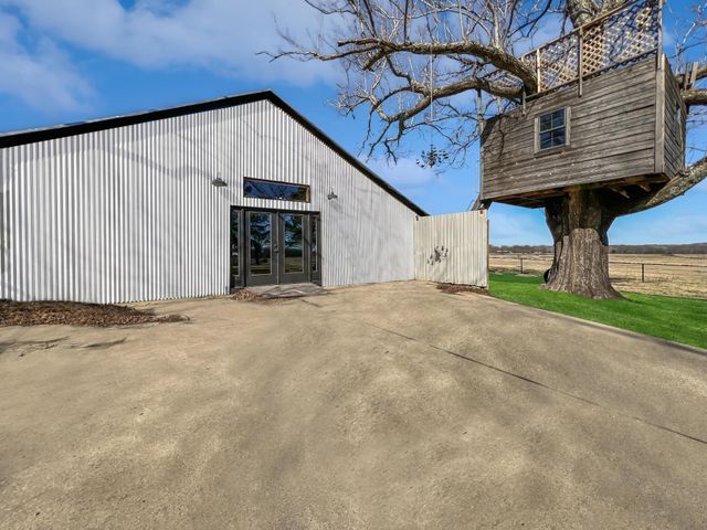 1210 Vz County Road 2316, Canton, TX 75103