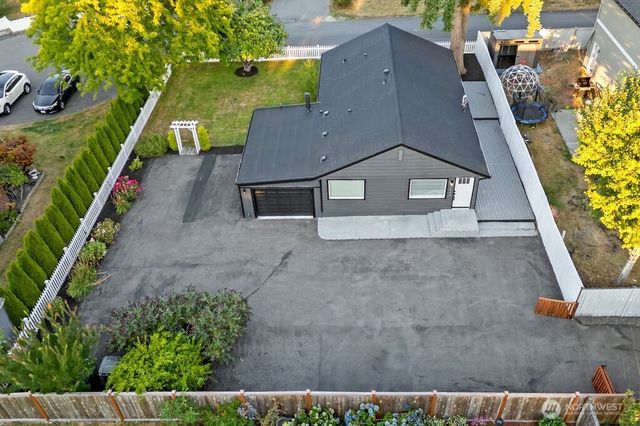 6226 NE 198th Street, Kenmore, WA 98028