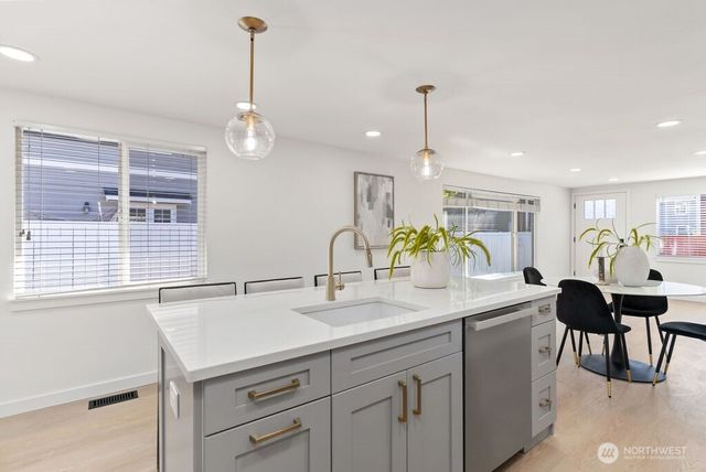 6226 NE 198th Street, Kenmore, WA 98028