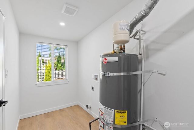 6226 NE 198th Street, Kenmore, WA 98028