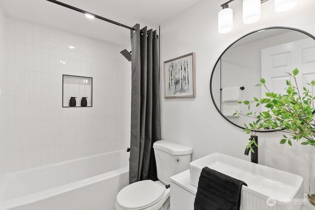 6226 NE 198th Street, Kenmore, WA 98028