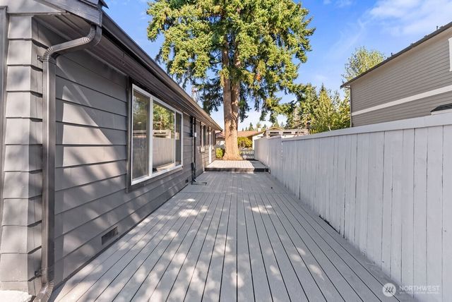 6226 NE 198th Street, Kenmore, WA 98028