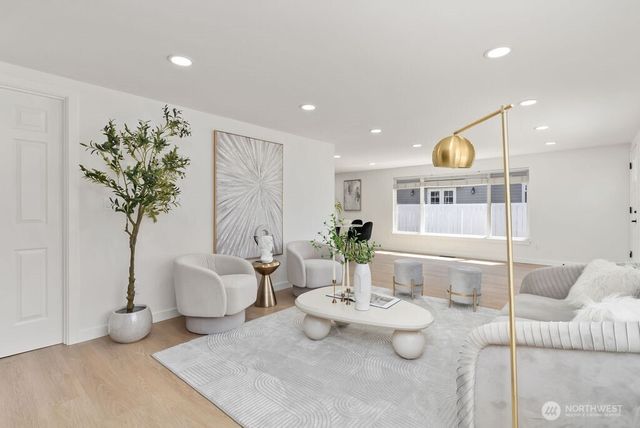 6226 NE 198th Street, Kenmore, WA 98028