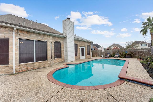 4907 Elmwood Court, Baytown, TX 77521
