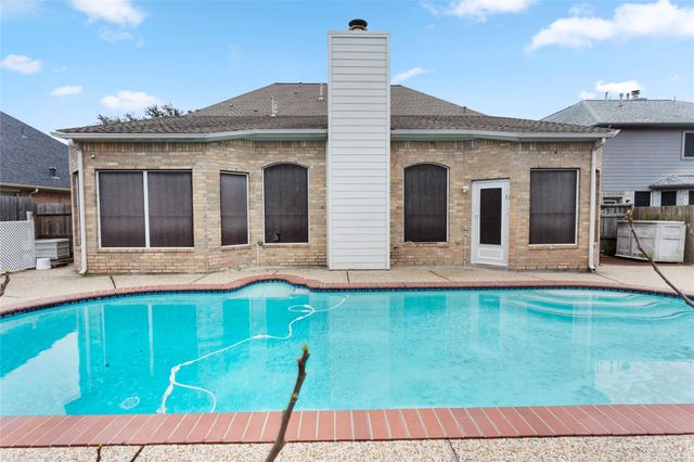 4907 Elmwood Court, Baytown, TX 77521