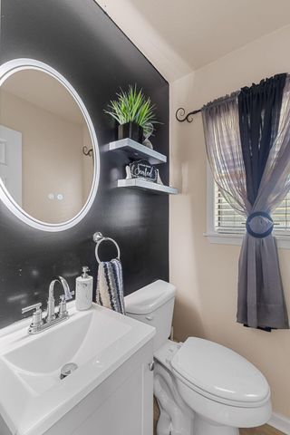 107 Chesterfield Rd., Hattiesburg, MS 39402