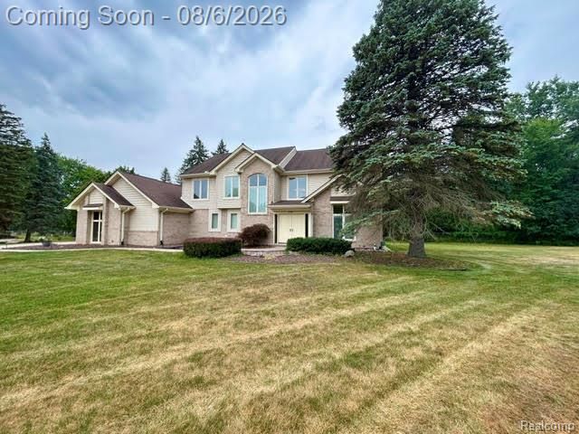 2123 McIntosh Drive, Troy, MI 48098