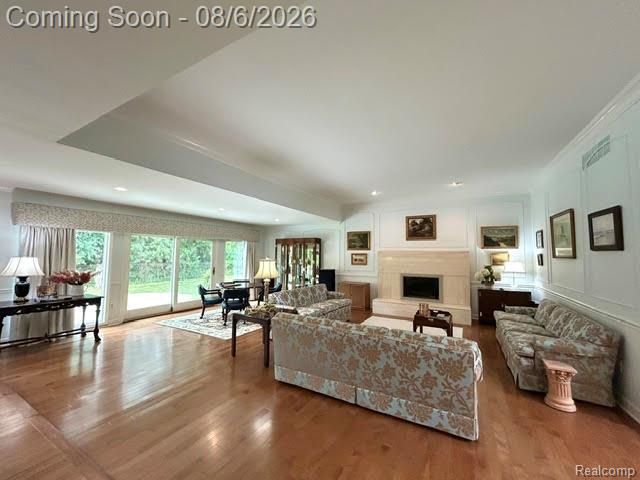2123 McIntosh Drive, Troy, MI 48098