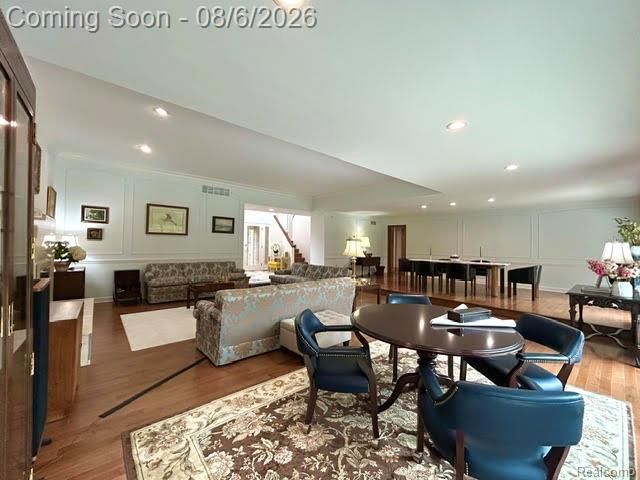 2123 McIntosh Drive, Troy, MI 48098