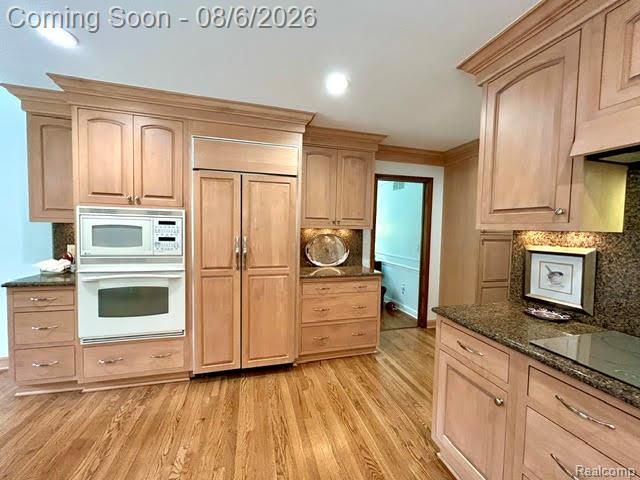 2123 McIntosh Drive, Troy, MI 48098