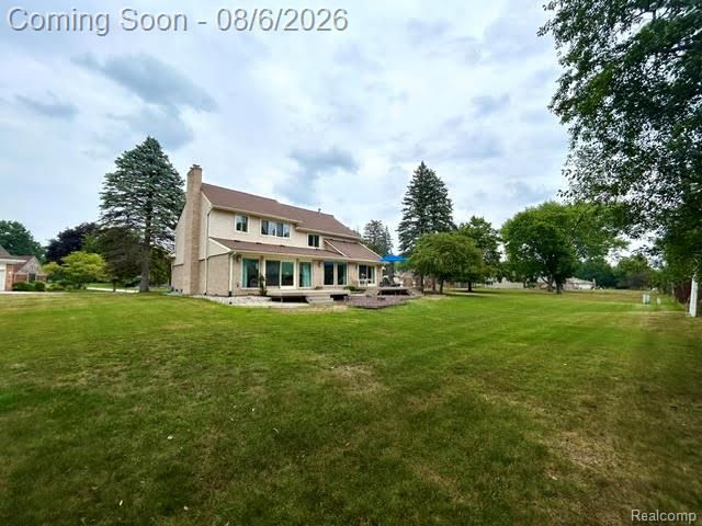 2123 McIntosh Drive, Troy, MI 48098