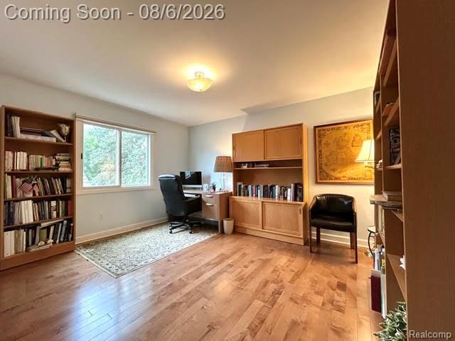 2123 McIntosh Drive, Troy, MI 48098