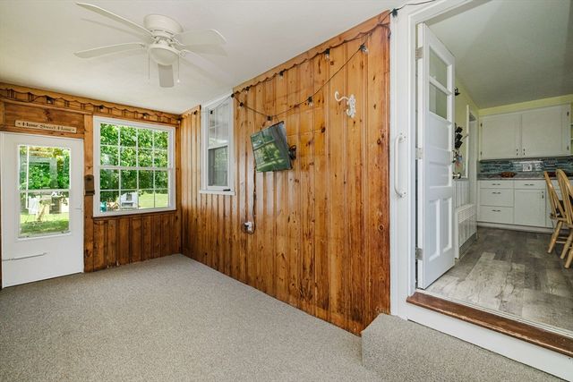 1472 Wampanoag Trl, East Providence, RI 02915