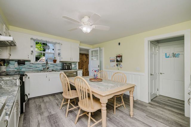 1472 Wampanoag Trl, East Providence, RI 02915