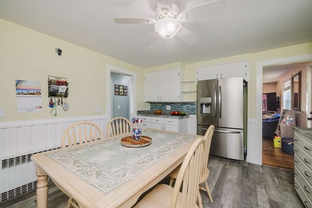 1472 Wampanoag Trl, East Providence, RI 02915