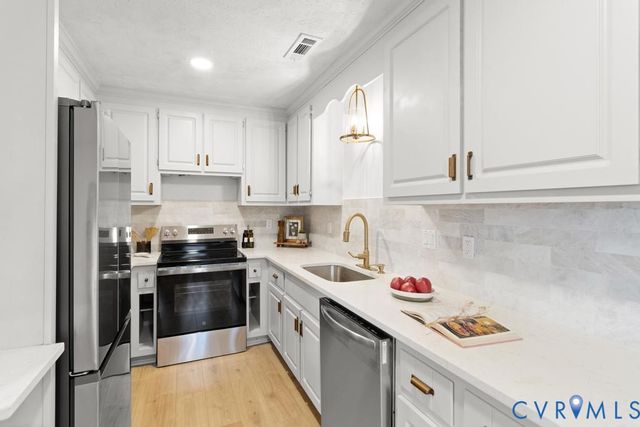 7085 Bruce Academy Ct, Mechanicsville, VA 23111