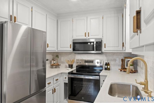 7085 Bruce Academy Ct, Mechanicsville, VA 23111