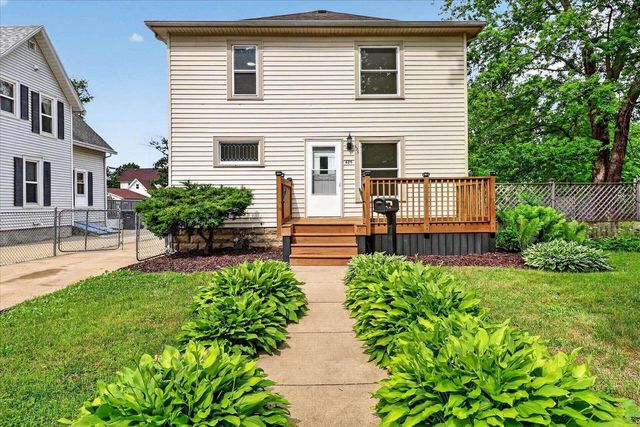 625 Yuba Street, Janesville, WI 53545