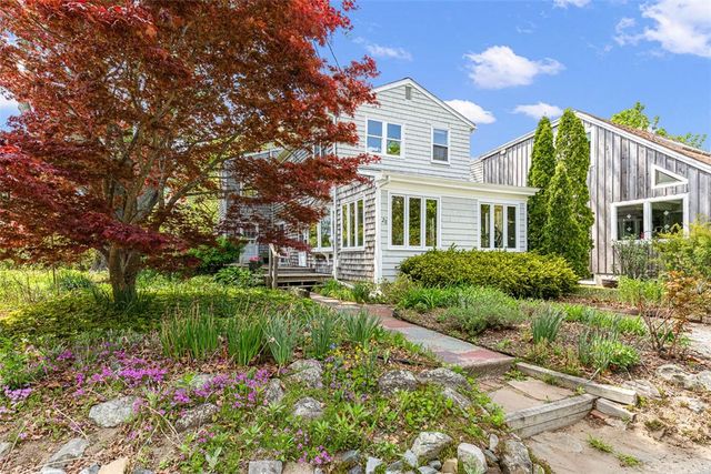 28 Byway Road, Barrington, RI 02806