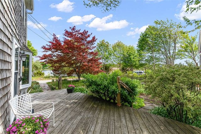 28 Byway Road, Barrington, RI 02806