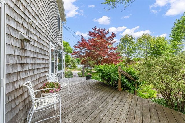 28 Byway Road, Barrington, RI 02806