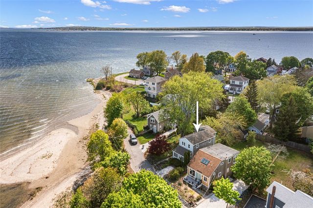 28 Byway Road, Barrington, RI 02806