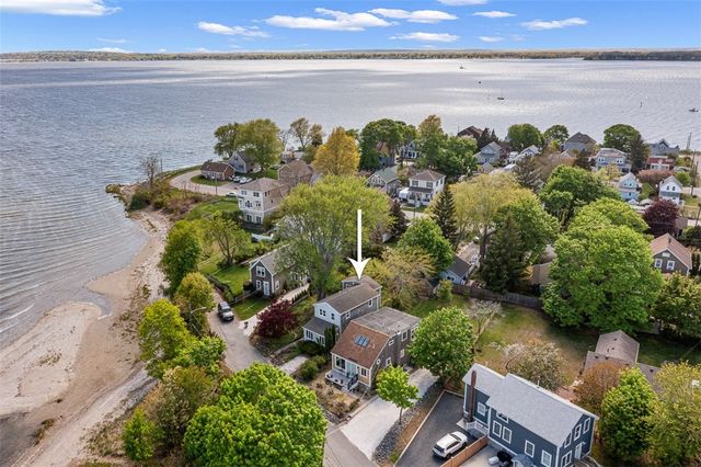 28 Byway Road, Barrington, RI 02806