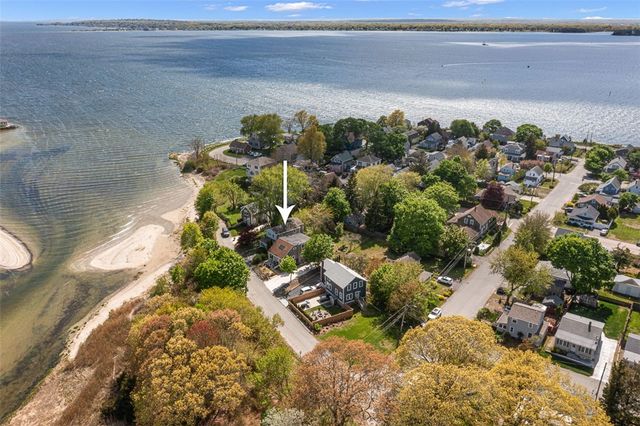 28 Byway Road, Barrington, RI 02806