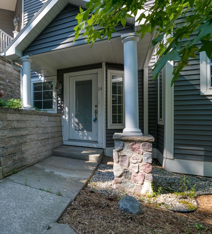 1420 Forest Park Drive 14, Traverse City, MI 49684