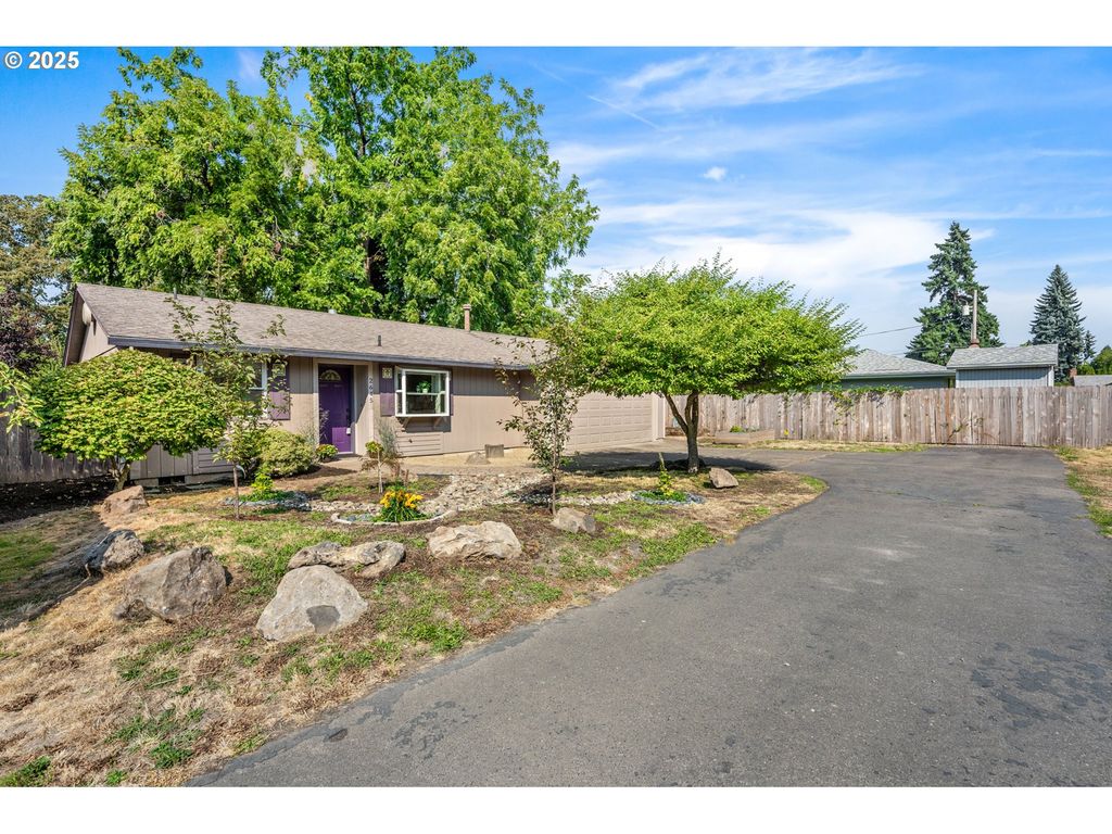 2645 Se OAK GROVE Blvd, Milwaukie, OR 97267